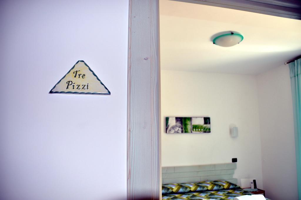 Bed and Breakfast A 2 Passi Dagli Dei Аджерола Номер фото